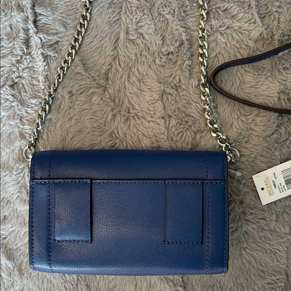 MICHAEL Michael Kors Blue Crossbody Bag with Textured Leather - Picture 2 of 4